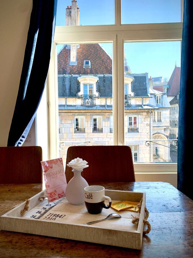 Les Fabuleux Appartements Du Coeur De Ville - Place Victor Hugo Besançon Exteriér fotografie