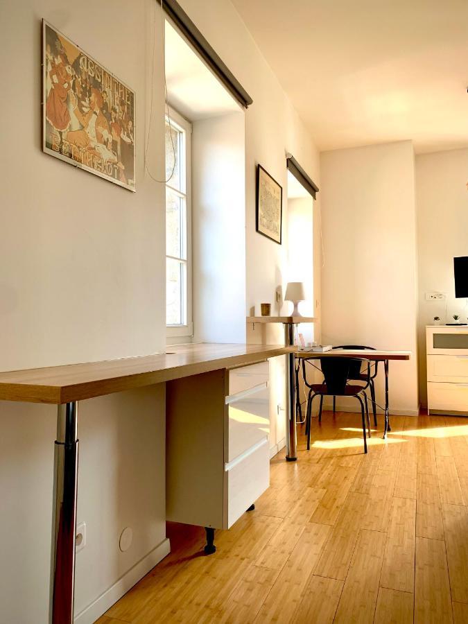 Les Fabuleux Appartements Du Coeur De Ville - Place Victor Hugo Besançon Exteriér fotografie