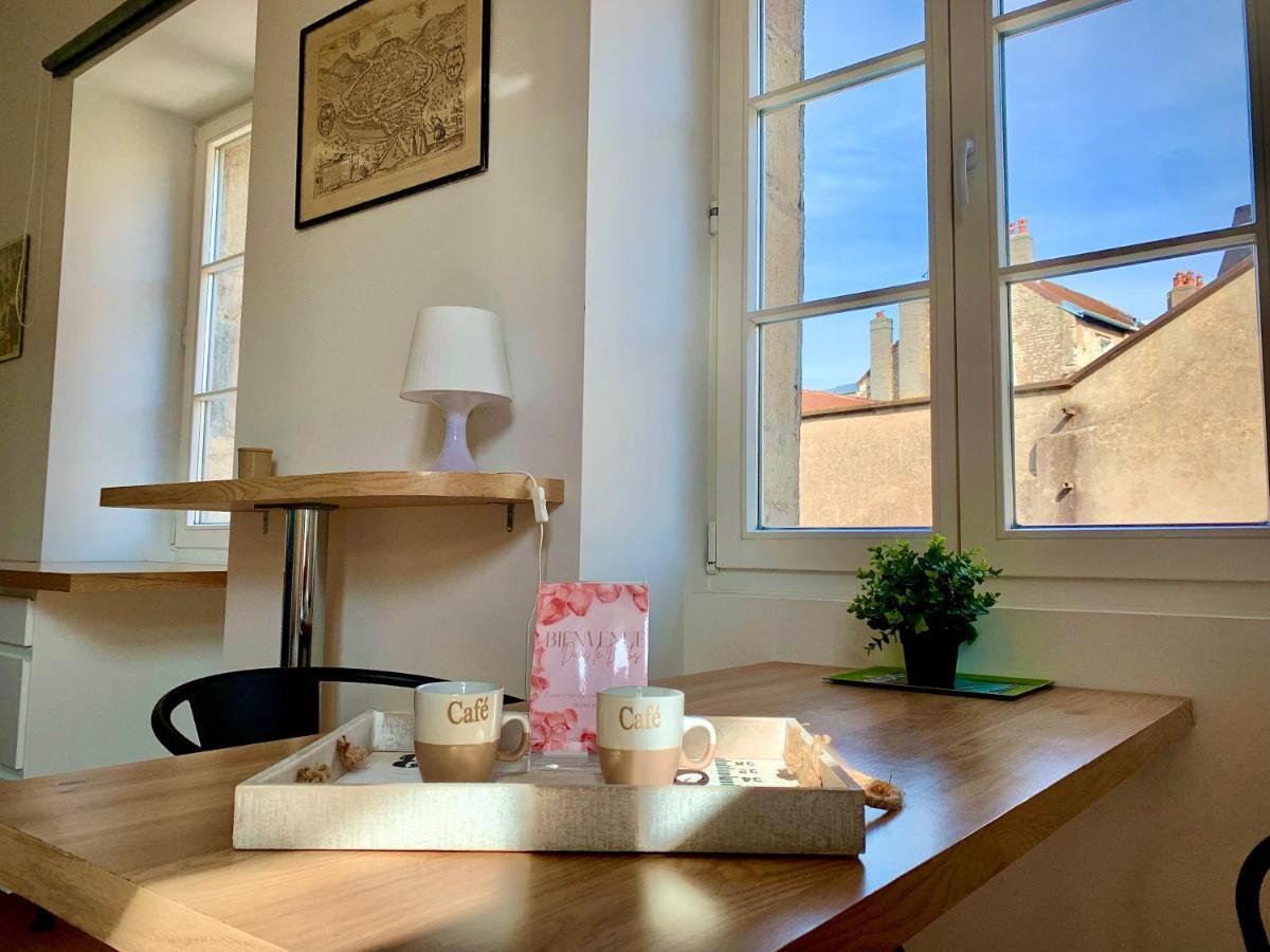Les Fabuleux Appartements Du Coeur De Ville - Place Victor Hugo Besançon Exteriér fotografie