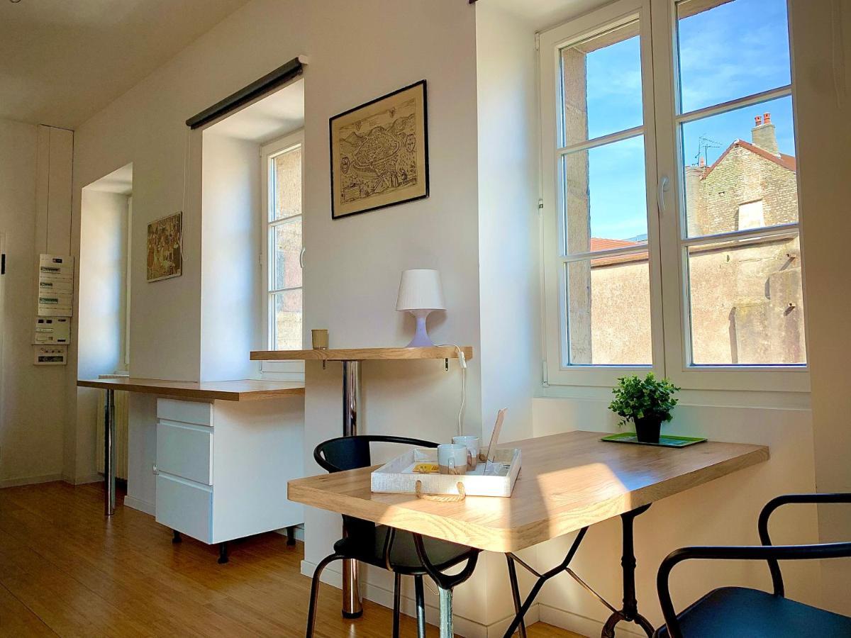 Les Fabuleux Appartements Du Coeur De Ville - Place Victor Hugo Besançon Exteriér fotografie