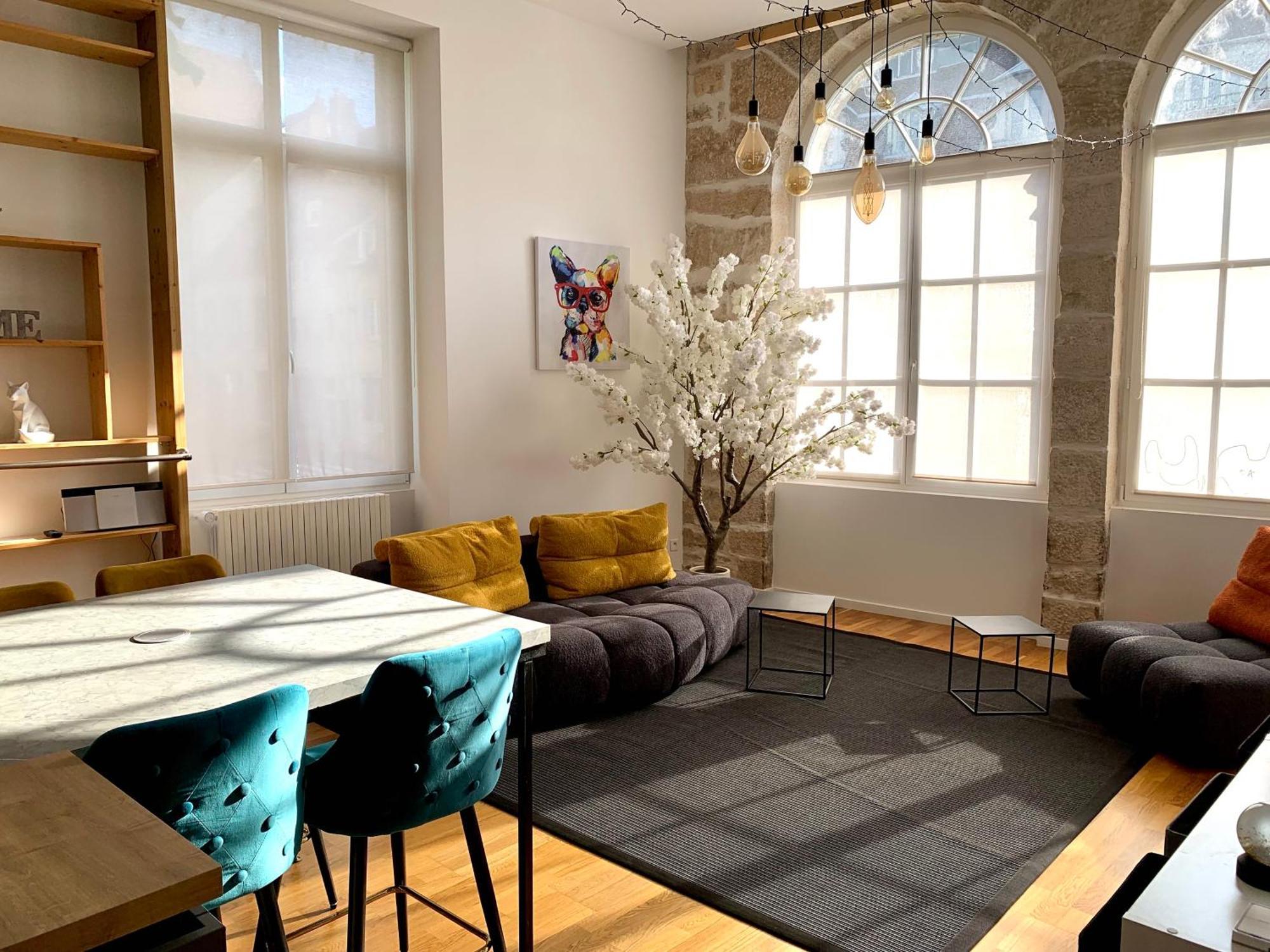 Les Fabuleux Appartements Du Coeur De Ville - Place Victor Hugo Besançon Exteriér fotografie