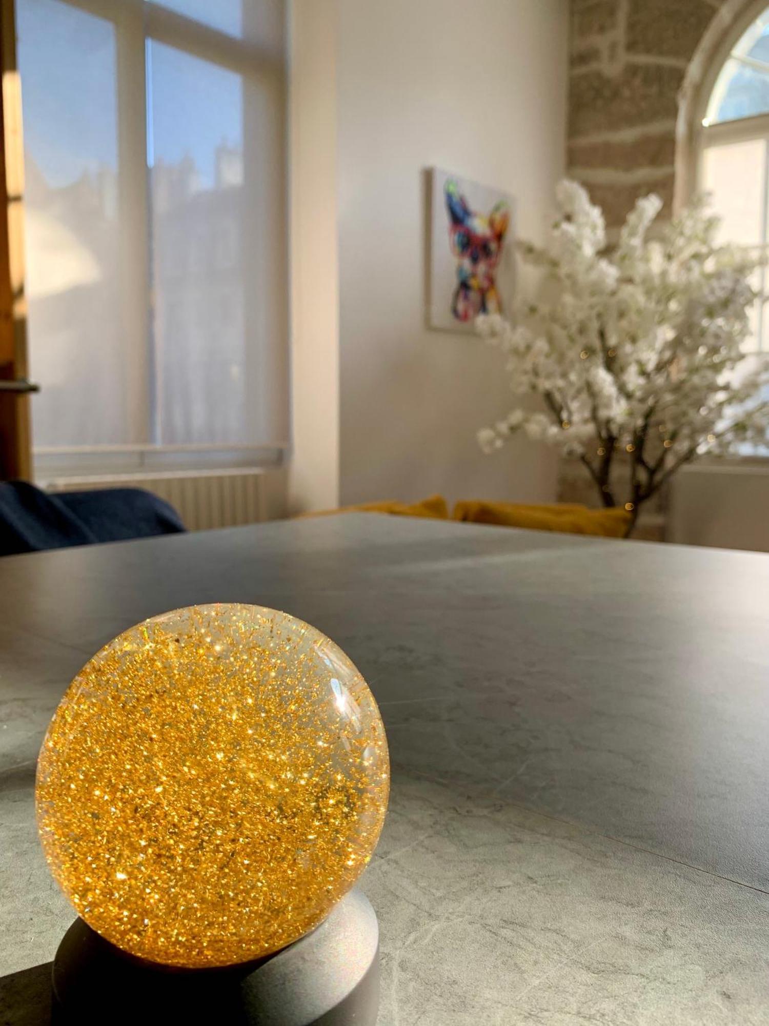 Les Fabuleux Appartements Du Coeur De Ville - Place Victor Hugo Besançon Exteriér fotografie
